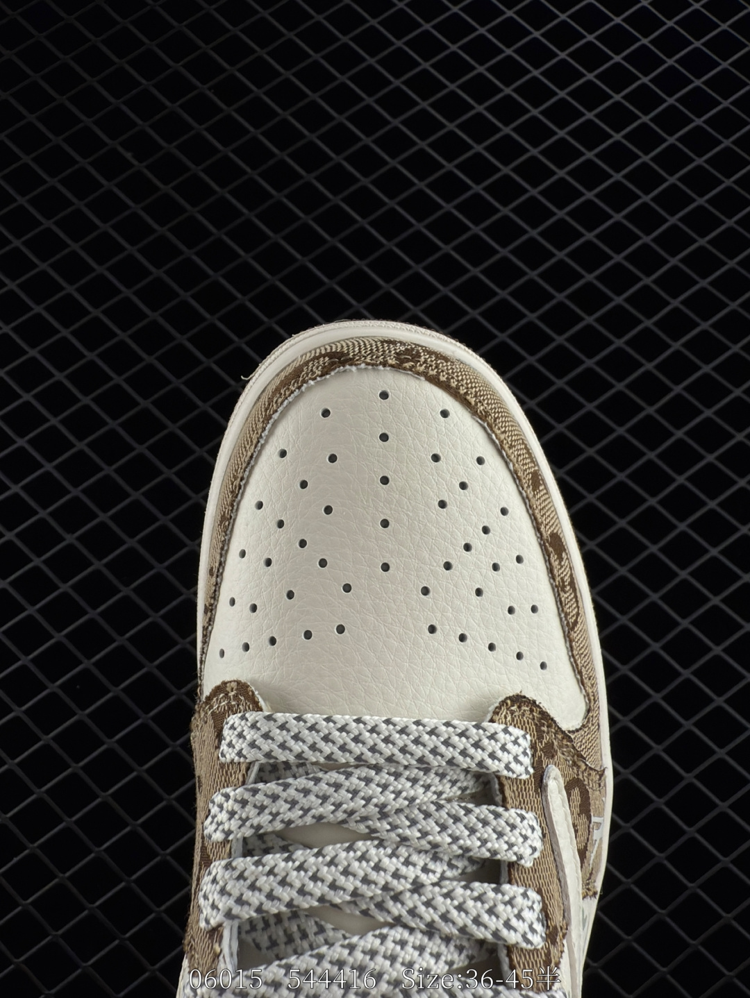 Travis Scott x Air Jordan 1 ” Reverse Mocha “